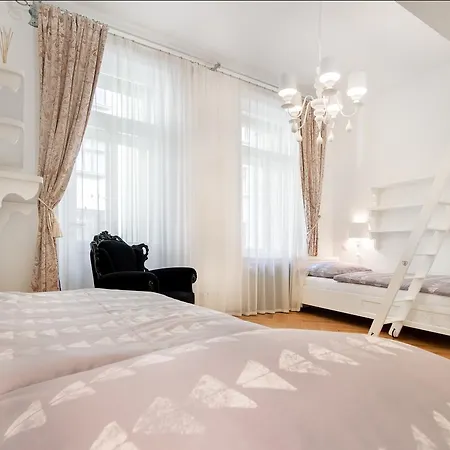 Appartement And Luxurious Beethovnova Ljubljana