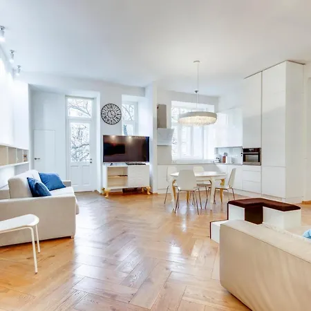 And Luxurious Beethovnova