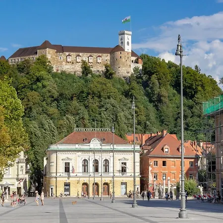 And Luxurious Beethovnova Daire Ljubljana