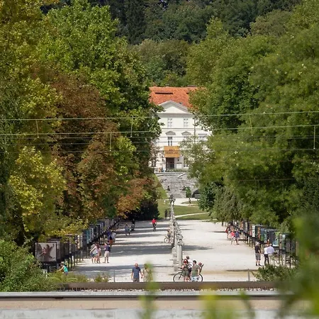 And Luxurious Beethovnova Daire Ljubljana