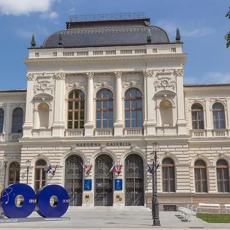 And Luxurious Beethovnova Daire