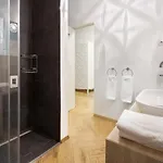 And Luxurious Beethovnova Διαμέρισμα
