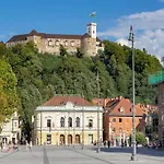 And Luxurious Beethovnova Διαμέρισμα Λιουμπλιάνα