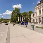 And Luxurious Beethovnova Διαμέρισμα Λιουμπλιάνα